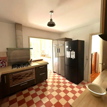 Magnifique Familiale Avec Jardin, Parking Privé, Proche Plages, Commerces, Gare, Jusqu'à 12 Pers