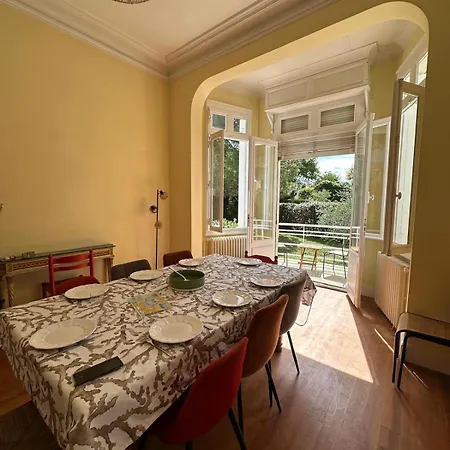 Magnifique Familiale Avec Jardin, Parking Prive, Proche Plages, Commerces, Gare, Jusqu'a 12 Pers Arcachon