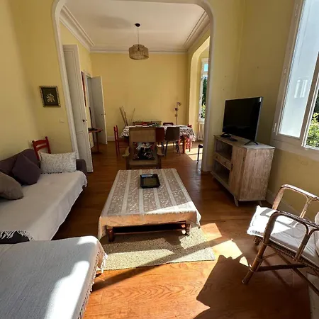 Magnifique Familiale Avec Jardin, Parking Prive, Proche Plages, Commerces, Gare, Jusqu'a 12 Pers Villa *