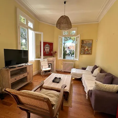 Magnifique Familiale Avec Jardin, Parking Prive, Proche Plages, Commerces, Gare, Jusqu'a 12 Pers * Arcachon