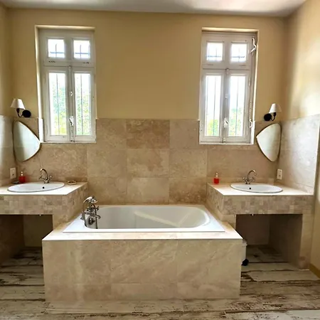 Magnifique Familiale Avec Jardin, Parking Prive, Proche Plages, Commerces, Gare, Jusqu'a 12 Pers Villa Arcachon