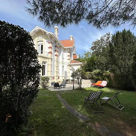 Magnifique Familiale Avec Jardin, Parking Prive, Proche Plages, Commerces, Gare, Jusqu'a 12 Pers