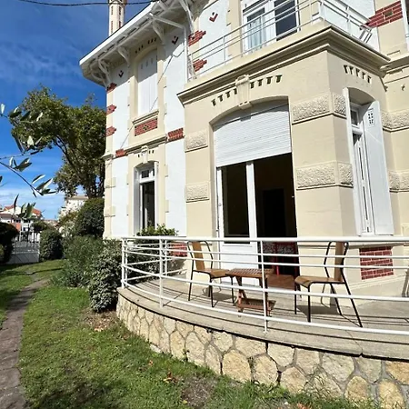 Villa Magnifique Familiale Avec Jardin, Parking Prive, Proche Plages, Commerces, Gare, Jusqu'a 12 Pers