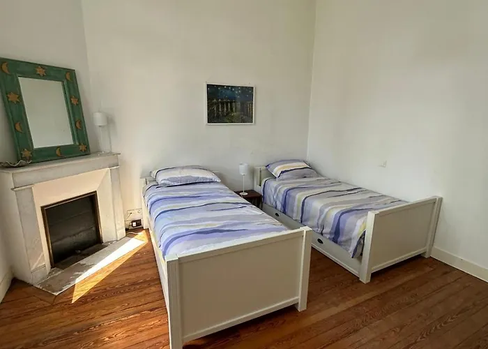 Вилла Magnifique Familiale Avec Jardin, Parking Prive, Proche Plages, Commerces, Gare, Jusqu'a 12 Pers Аркашон